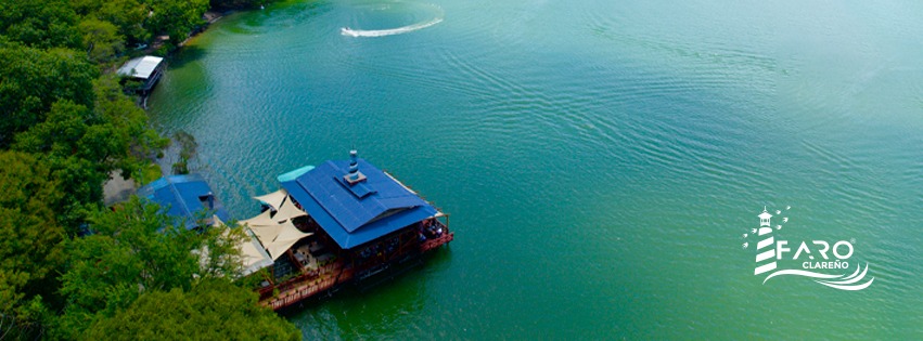 hermoso paisaje en la laguna de apastepeque en el faro clareño hermoso paisaje en la laguna de apastepeque en el faro clareño